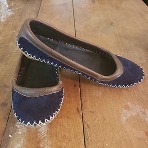 Quoddy shoes/slippers/moccasins size 6, navy.
